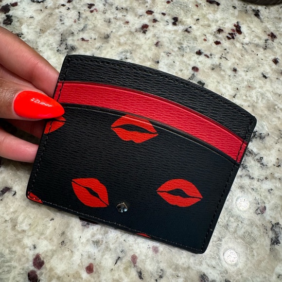 NWOT Spencer Kisses Cardholder - Picture 8 of 8
